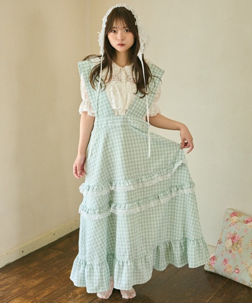 kutir（クティール）の「【クティールとレトロ】アソートティアードレースフリルジャンパースカート（ジャンパースカート・レディース・オフホワイト/ライトブルー/グリーン/ブルー/ピンク・MEDIUM/SMALL）」の2枚目の写真