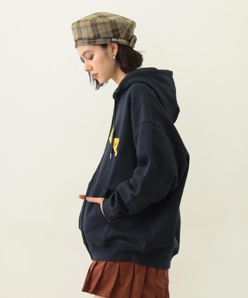 MILKFED.（ミルクフェド）の「ARCH COOPER LOGO ZIP UP HOODIE（パーカー・レディース・ブラック/オリーブ/オートミール/ネイビー・M/L）」の5枚目の写真