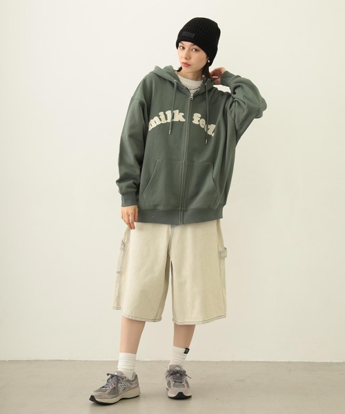 MILKFED.（ミルクフェド）の「ARCH COOPER LOGO ZIP UP HOODIE（パーカー・レディース・ブラック/オリーブ/オートミール/ネイビー・M/L）」の14枚目の写真