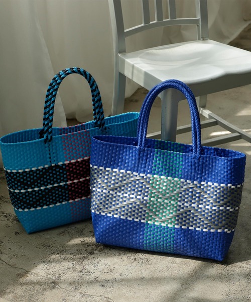 VitaFelice(ヴィータフェリーチェ)の「メルカドトートバッグ(M) プラかごバッグ かごバック ビッグトート A4収納 マルシェバッグ(かごバッグ・レディース・イエロー/ターコイズブルー/ブルー/ピンク・FREE)」の3枚目の写真