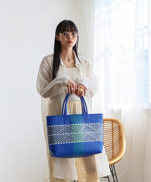 VitaFelice(ヴィータフェリーチェ)の「メルカドトートバッグ(M) プラかごバッグ かごバック ビッグトート A4収納 マルシェバッグ(かごバッグ・レディース・イエロー/ターコイズブルー/ブルー/ピンク・FREE)」の10枚目の写真