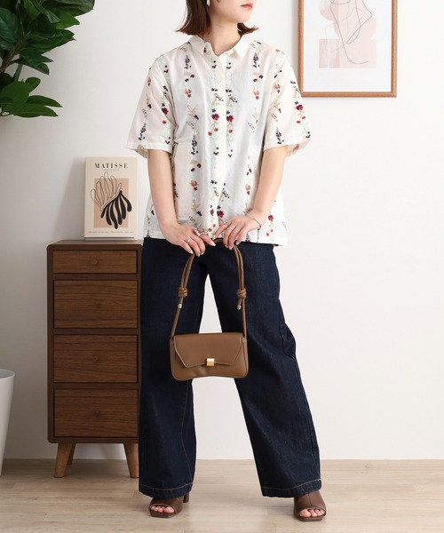 / エバゴス ebagos 花柄 総柄 ブラウス シャツ トップス EMAGO 花ストライプ総柄刺繍シャツ（シャツ/ブラウス）｜Emago
