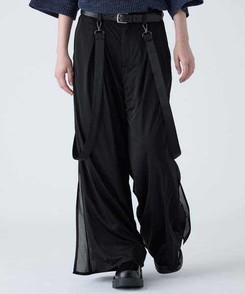 VELNUS（ベルナス）の「【VELNUS】Draped loose silhouette suspenders double tuck sheer layered slit pants/ドレープルーズシルエット サスペンダー ダブルタック シアーレイヤード スリットパンツ（スラックス・メンズ・ブルー/ブラック・S/M/L）」の5枚目の写真