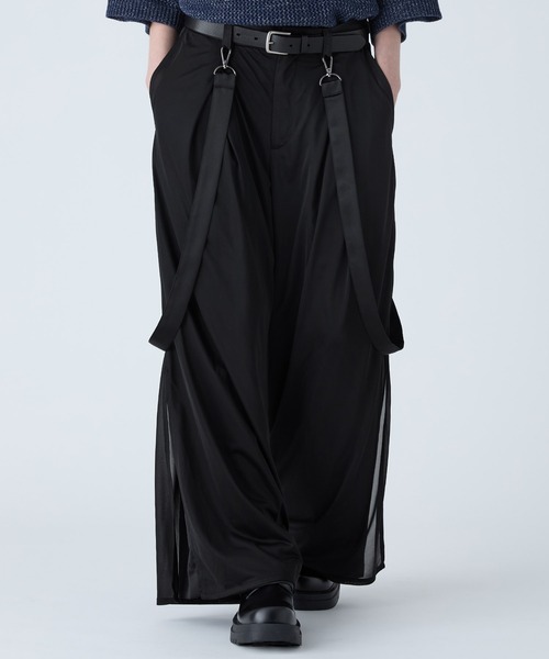 VELNUS（ベルナス）の「【VELNUS】Draped loose silhouette suspenders double tuck sheer layered slit pants/ドレープルーズシルエット サスペンダー ダブルタック シアーレイヤード スリットパンツ（スラックス・メンズ・ブルー/ブラック・S/M/L）」の10枚目の写真
