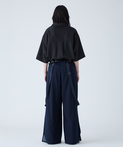 VELNUS(ベルナス)の「【VELNUS】Draped loose silhouette suspenders double tuck sheer layered slit pants/ドレープルーズシルエット サスペンダー ダブルタック シアーレイヤード スリットパンツ(スラックス・メンズ・ブルー/ブラック・S/M/L)」の17枚目の写真
