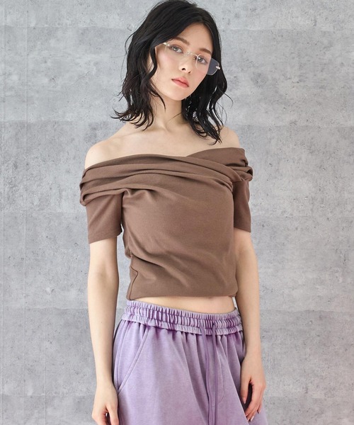 ANAP(アナップ)の「スムース 天竺 オフショル Tシャツ トップス(Tシャツ/カットソー・レディース・ブラック/ブラウン/ホワイト・FREE)」の10枚目の写真
