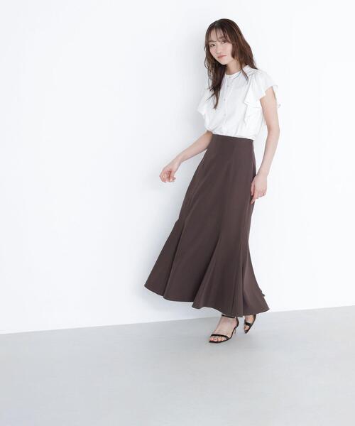 NATURAL BEAUTY BASIC(ナチュラルビューティーベーシック)の「◇メタルボタンフリルスリーブブラウス(シャツ/ブラウス・レディース・オフホワイト/ブルー/ダークブラウン・SMALL/MEDIUM)」の5枚目の写真