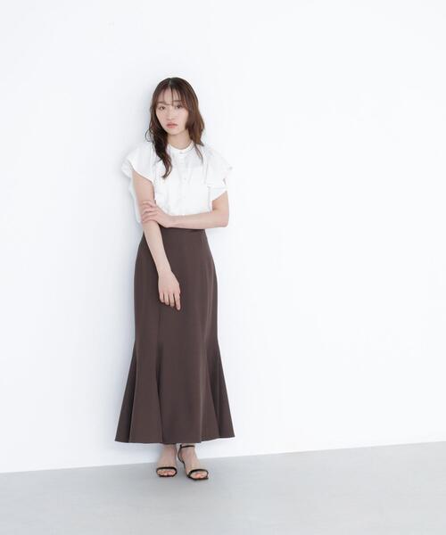 NATURAL BEAUTY BASIC(ナチュラルビューティーベーシック)の「◇メタルボタンフリルスリーブブラウス(シャツ/ブラウス・レディース・オフホワイト/ブルー/ダークブラウン・SMALL/MEDIUM)」の7枚目の写真