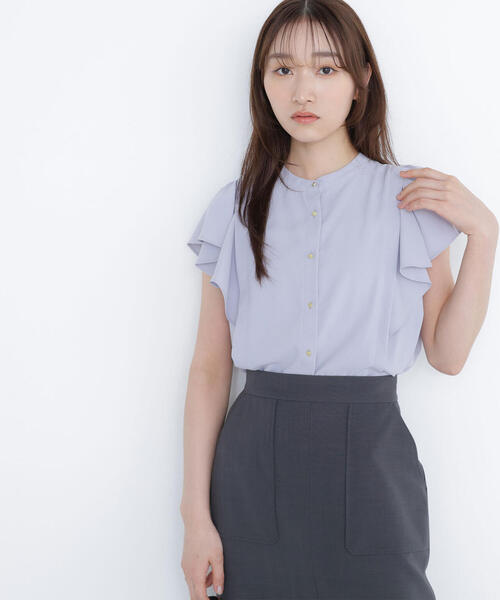 NATURAL BEAUTY BASIC（ナチュラルビューティーベーシック）の「◇メタルボタンフリルスリーブブラウス（シャツ/ブラウス・レディース・オフホワイト/ブルー/ダークブラウン・SMALL/MEDIUM）」の15枚目の写真