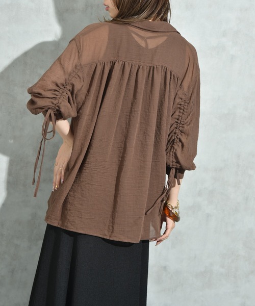 INTERPLANET（インタープラネット）の「Ｅボイルヨークギャザー袖ドロストシャツ（シャツ/ブラウス・レディース・オフホワイト/ブラック/ブラウン・FREE）」の11枚目の写真