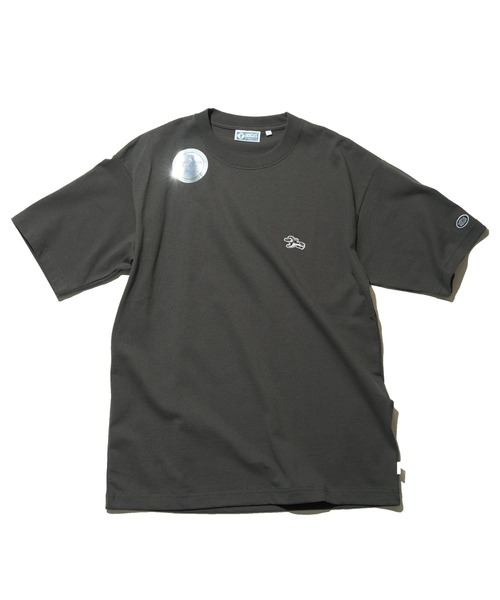 DISCUS ATHLETIC(ディスカス アスレチック)の「DISCUS ATHLETIC ディスカス アスレティック USAコットンワッペンTシャツ(Tシャツ/カットソー・メンズ・ホワイト/ブラック/ライトグレー/サックスブルー・L/M)」の2枚目の写真