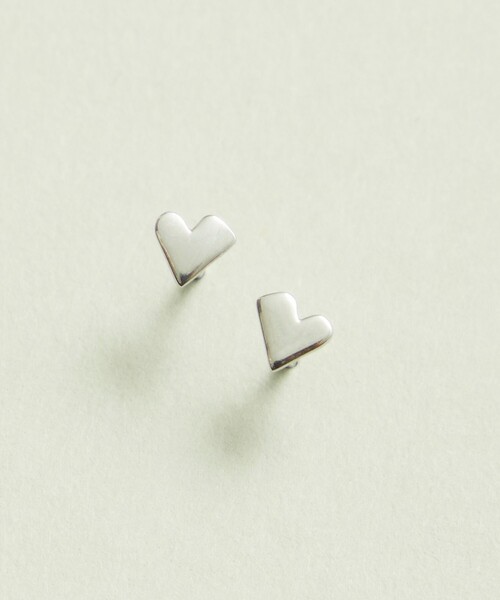 by Preek＞タイニー ハート ピアス（ピアス（両耳用））｜by