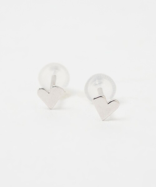 by Preek（バイプリーク）の「＜by Preek＞タイニー ハート ピアス（ピアス（両耳用）・レディース・ゴールド/シルバー・FREE）」の4枚目の写真