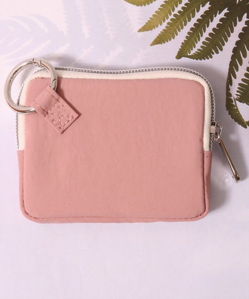 PEANUTS（ピーナッツ）の「(ACT)【PEANUTS】フェイス プリント ナイロン ミニポーチ（ポーチ・レディース・ライトベージュ/チャコールグレー/ブルー/イエロー/スモークピンク・ONE SIZE）」の20枚目の写真