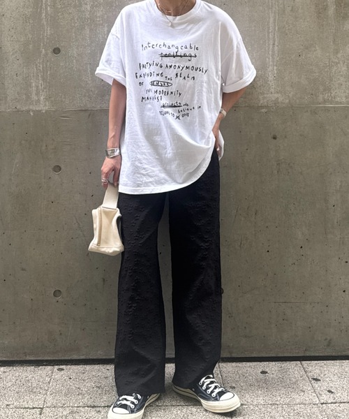 ISOOK(アイスー)の「フラワーワイドパンツ(chiica select) / イージーパンツ リラックスパンツ 柄パンツ 刺繍 花柄 パンツ ハイウエスト ストレート フルレングス ウエスト紐 ロング リボン ブラック 黒(その他パンツ・レディース・ブラック・FREE)」の5枚目の写真