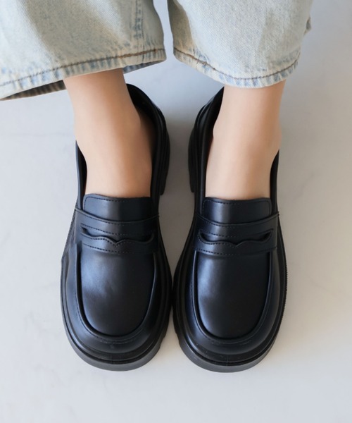 VIVIAN（ヴィヴィアン）の「厚底シンプルコインローファー（ローファー・レディース・ダークブラウン/ブラック・S/M/L/LL）」の5枚目の写真