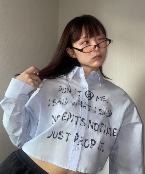 JEANASIS（ジーナシス）の「【25quee】ストリートアソートBIGシャツ/579596（シャツ/ブラウス・レディース・レッド系その他/ホワイト/ブラック系その他/イエロー系その他/ライトブルー/ブルー系その他/グリーン系その他/ブルー系/ブラック系その他2/ピンク系その他・SMALL/FREE）」の6枚目の写真