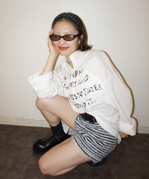 JEANASIS（ジーナシス）の「【25quee】ストリートアソートBIGシャツ/579596（シャツ/ブラウス・レディース・レッド系その他/ホワイト/ブラック系その他/イエロー系その他/ライトブルー/ブルー系その他/グリーン系その他/ブルー系/ブラック系その他2/ピンク系その他・SMALL/FREE）」の20枚目の写真