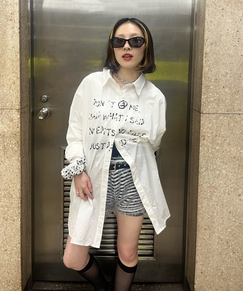 JEANASIS（ジーナシス）の「【25quee】ストリートアソートBIGシャツ/579596（シャツ/ブラウス・レディース・レッド系その他/ホワイト/ブラック系その他/イエロー系その他/ライトブルー/ブルー系その他/グリーン系その他/ブルー系/ブラック系その他2/ピンク系その他・SMALL/FREE）」の22枚目の写真