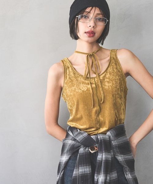 PAGEBOY(ページボーイ)の「シアーベロア2WAYタンク(タンクトップ・レディース・ブラック/オフホワイト/マスタード・FREE)」の15枚目の写真