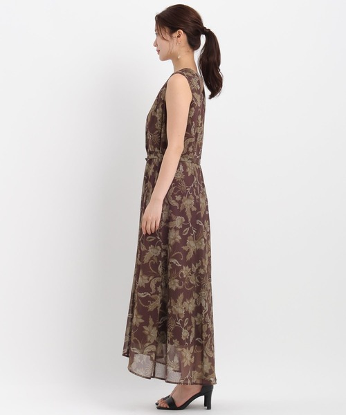 Andemiu(アンデミュウ)の「エスニックフラワーノースリーブワンピース579682(ワンピース・レディース・ブラウン/オレンジ・FREE)」の3枚目の写真