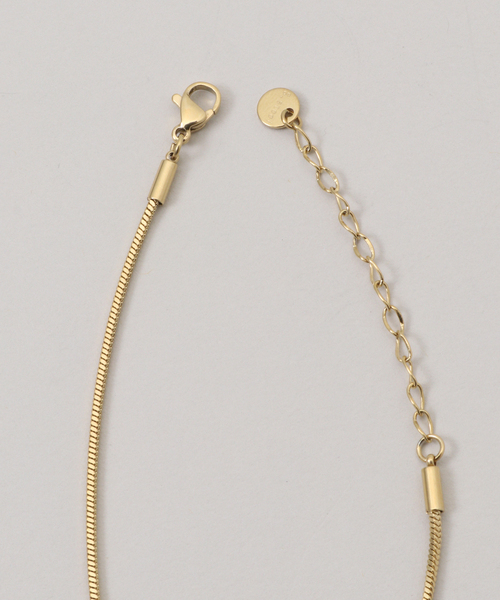 B.C STOCK(ベーセーストック)の「ドロップモチーフネックレス(ネックレス・レディース・ゴールド・FREE)」の4枚目の写真