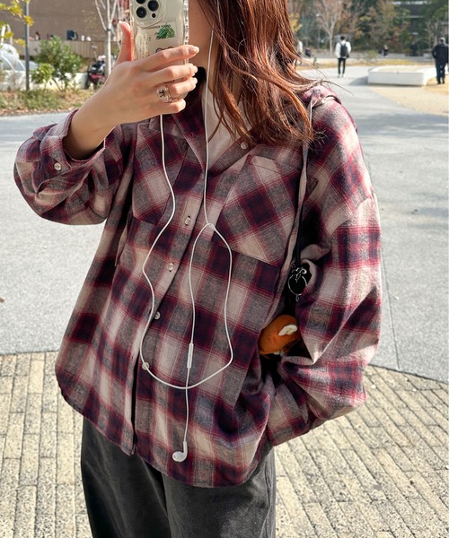 PILIT（ピリット）の「フードチェックシャツ（シャツ/ブラウス・レディース・アイボリー/ブルー/レッド・MEDIUM）」の3枚目の写真