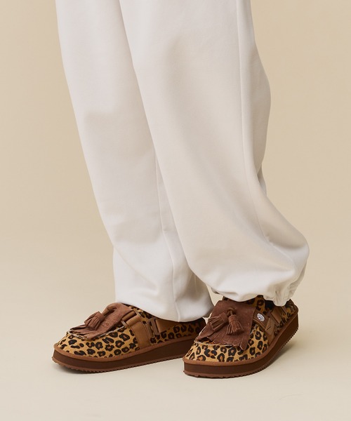 SHAKA(シャカ)の「SHAKA MOC MULE TASSEL COWHAIR モック ミュール タッセル カウヘア(サンダル・レディース・ブラウン系/ブラウン系その他/ブラック/ブラウン系その他3/ブラック系その他/ブラウン系その他2・25/24/23)」の4枚目の写真