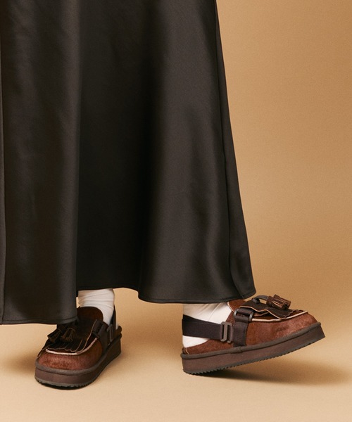SHAKA(シャカ)の「SHAKA MOC MULE TASSEL COWHAIR モック ミュール タッセル カウヘア(サンダル・レディース・ブラウン系/ブラウン系その他/ブラック/ブラウン系その他3/ブラック系その他/ブラウン系その他2・25/24/23)」の13枚目の写真