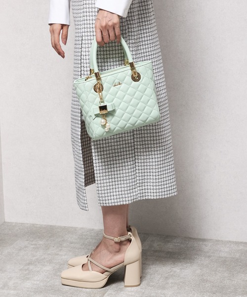 dazzlin(ダズリン)の「【dazzlin/ダズリン】キルティング リボンチャーム付ミニハンドバッグ花柄裏地(ハンドバッグ・レディース・ブラック/ピンク/アイボリー/ミント・FREE)」の22枚目の写真