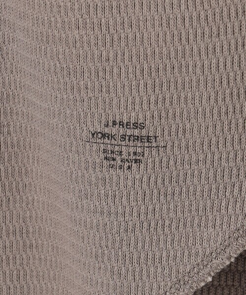 J.PRESS YORK STREET(ジェイプレスヨークストリート)の「【UNISEX】ハニカムワッフル Tシャツ(Tシャツ/カットソー・メンズ・ブラック系/ライトグレー系/ホワイト系・SMALL/LARGE/MEDIUM)」の10枚目の写真