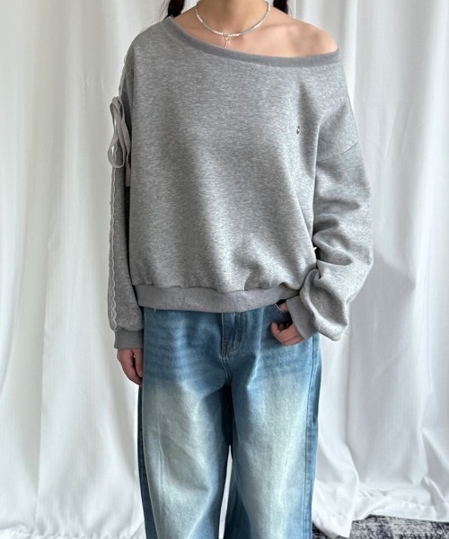 SHEPP(シープ)の「サイドライン レース リボン オフショル スウェット(スウェット・レディース・ネイビー/グレー・S/M)」の21枚目の写真