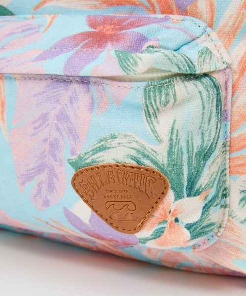 BILLABONG(ビラボン)の「BILLABONG レディース MINI MAMA BPK バックパック/リュック 【2025年春夏モデル】/ビラボン総柄バックパック・リュック(バックパック/リュック・レディース・ホワイト/ブルー・FREE)」の13枚目の写真