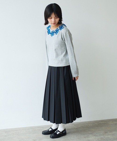 bulle de savon（ビュルデサボン）の「△くるくるはなテープ刺繍 プルオーバー（Tシャツ/カットソー・レディース・ブラック/グレー・FREE）」の13枚目の写真