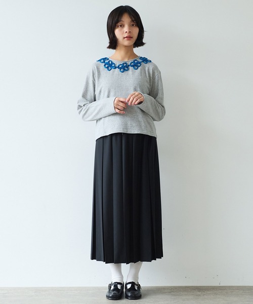 bulle de savon（ビュルデサボン）の「△くるくるはなテープ刺繍 プルオーバー（Tシャツ/カットソー・レディース・ブラック/グレー・FREE）」の17枚目の写真