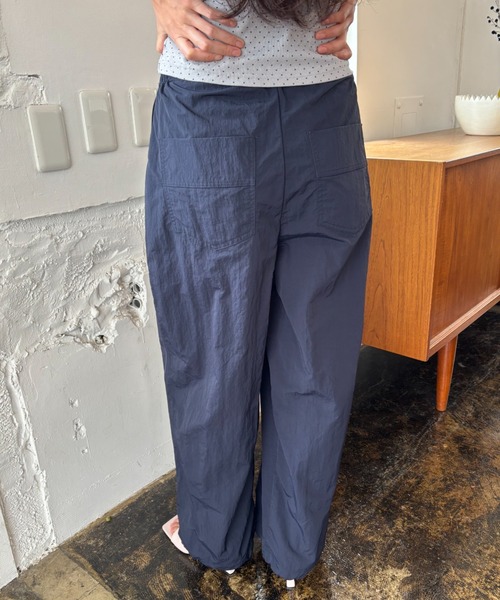 FUULLY STUDIO（フーリィーステューディオ）の「グログランタックワイドパンツ/撥水（その他パンツ・レディース・ベージュ/ネイビー・FREE）」の9枚目の写真