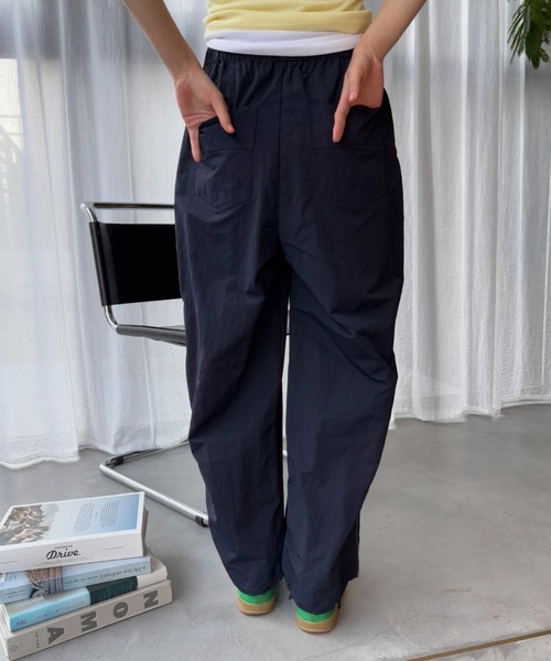 FUULLY STUDIO（フーリィーステューディオ）の「グログランタックワイドパンツ/撥水（その他パンツ・レディース・ベージュ/ネイビー・FREE）」の16枚目の写真