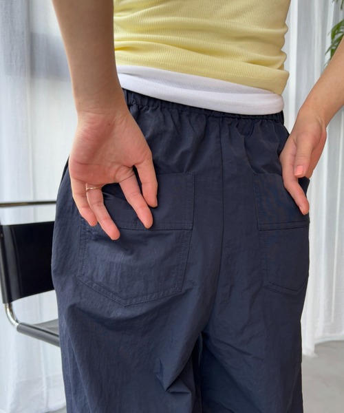 FUULLY STUDIO（フーリィーステューディオ）の「グログランタックワイドパンツ/撥水（その他パンツ・レディース・ベージュ/ネイビー・FREE）」の12枚目の写真