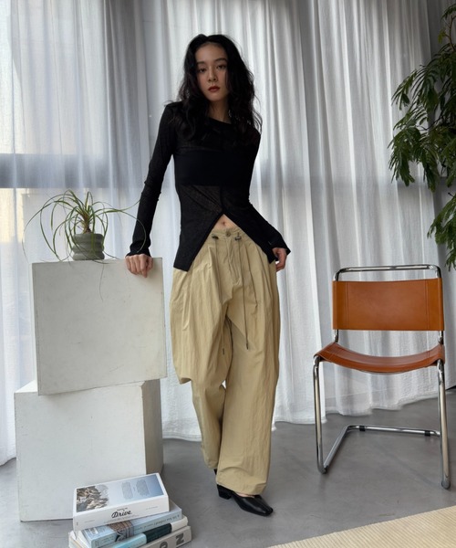 FUULLY STUDIO（フーリィーステューディオ）の「グログランタックワイドパンツ/撥水（その他パンツ・レディース・ベージュ/ネイビー・FREE）」の6枚目の写真