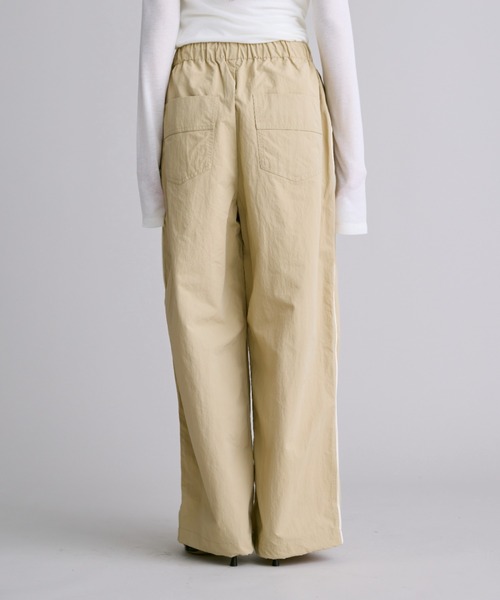 FUULLY STUDIO（フーリィーステューディオ）の「グログランタックワイドパンツ/撥水（その他パンツ・レディース・ベージュ/ネイビー・FREE）」の18枚目の写真