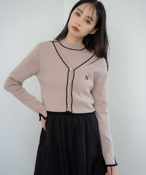 NOELA(ノエラ)の「ロゴ刺繍アンサンブル(カーディガン/ボレロ・レディース・ネイビー/ベージュ/キャメル・フリー)」の19枚目の写真