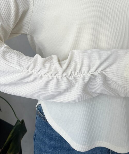 prose verse(プロズヴェール)の「キャミレイヤードトップス(Tシャツ/カットソー・レディース・ブラック/アイボリー・LARGE/MEDIUM)」の5枚目の写真