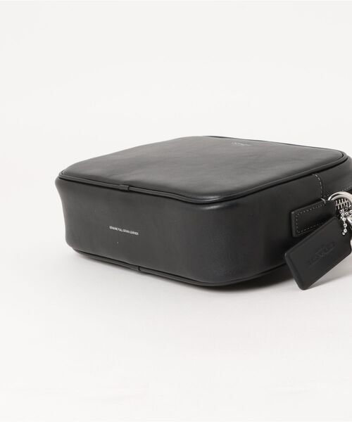 COACH（コーチ）の「ラジオ カメラ バッグ（ショルダーバッグ・メンズ・ブラック系その他・ONE）」の7枚目の写真