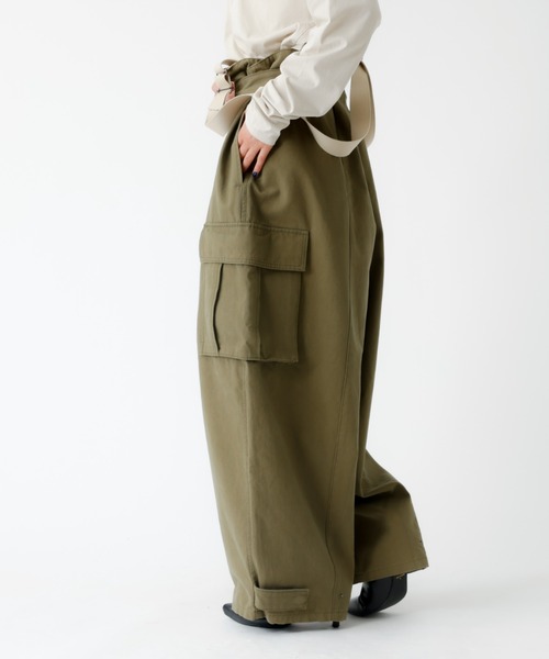 Johnbull(ジョンブル)の「【JOHNBULL/ジョンブル】MIL サロペット/サロペット/オーバーサイズ【WEB限定】(サロペット/オーバーオール・レディース・カーキ/ブラック・フリー)」の8枚目の写真