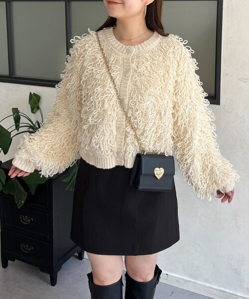 prose verse(プロズヴェール)の「ループフリンジニットカーディガン(カーディガン/ボレロ・レディース・アイボリー/ブラック/ピンク・MEDIUM)」の2枚目の写真