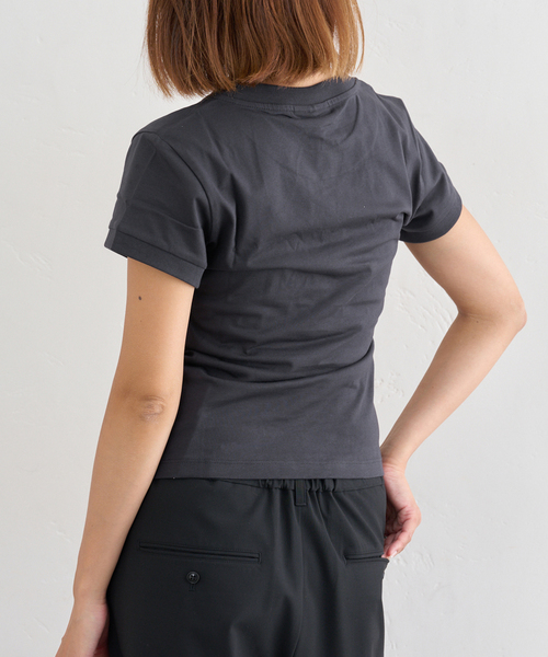 U by SPICK&SPAN(ユーバイスピックアンドスパン)の「GANNI/ガニー Basic Cotton Jersey Peony Baby Fit(Tシャツ/カットソー・レディース・ブラック系その他/ライトグリーン・SMALL)」の22枚目の写真