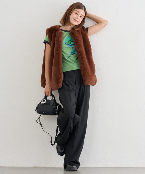 U by SPICK&SPAN(ユーバイスピックアンドスパン)の「GANNI/ガニー Basic Cotton Jersey Peony Baby Fit(Tシャツ/カットソー・レディース・ブラック系その他/ライトグリーン・SMALL)」の5枚目の写真