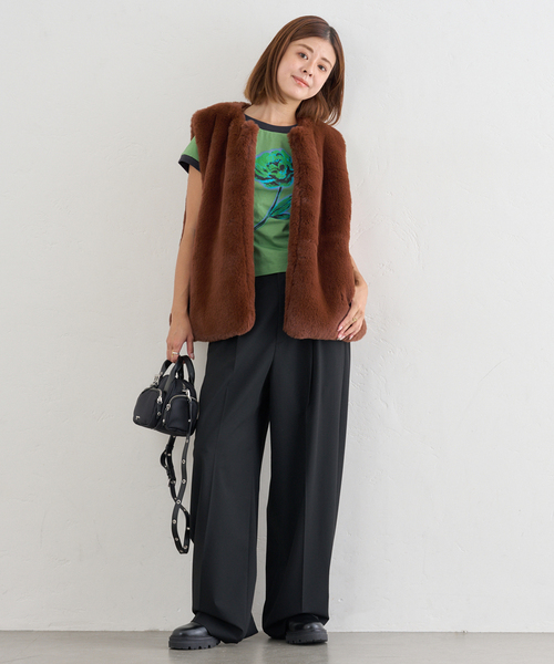 U by SPICK&SPAN(ユーバイスピックアンドスパン)の「GANNI/ガニー Basic Cotton Jersey Peony Baby Fit(Tシャツ/カットソー・レディース・ブラック系その他/ライトグリーン・SMALL)」の6枚目の写真