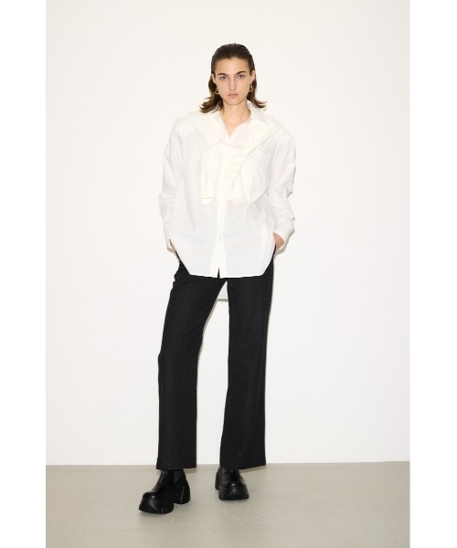 THROW by SLY（スローバイスライ）の「THROW SHOULDER PAD IN SH ショルダーパッドイン シャツ 秋服 冬服（シャツ/ブラウス・レディース・オフホワイト/ブルー系その他・FREE）」の3枚目の写真