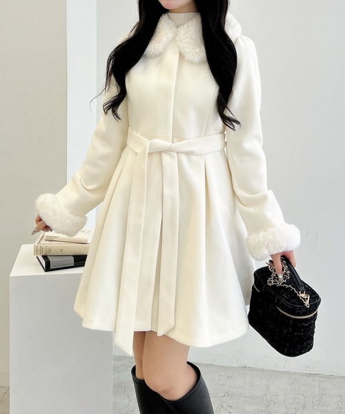 INGNI（イング）の「エコファー取り外し4Wayドーリーコート（その他アウター・レディース・オフホワイト/グレー/ブラック/ピンク・M）」の6枚目の写真